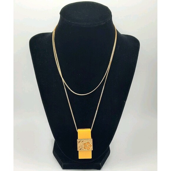 NEW Trina Turk Yellow & Gold Tone Rectangle Lucite Pendant Necklace 70s Inspired - Picture 3 of 9